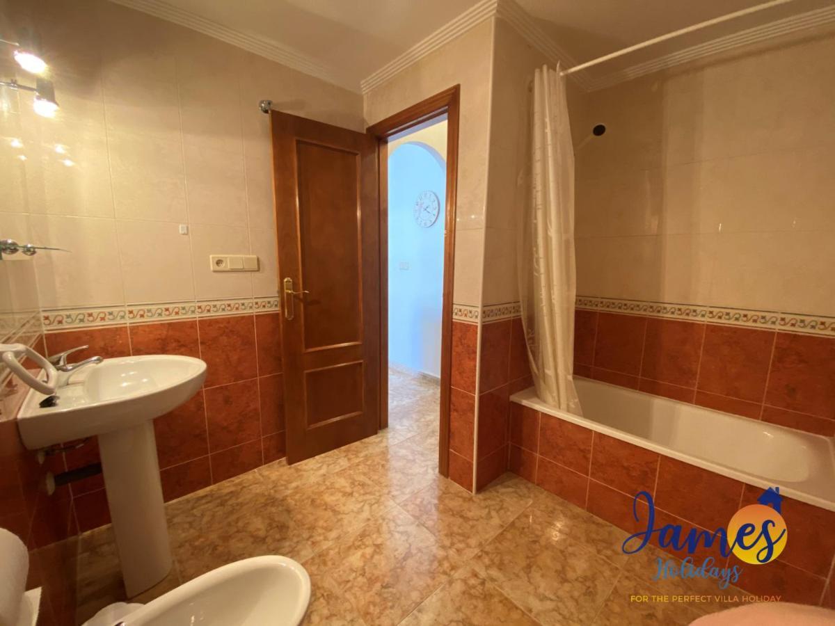 La Cinuelica, R1 1St Floor Apartment Com Pool L180 Torrevieja Exteriér fotografie